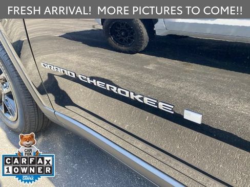 Used 2025 Jeep Grand Cherokee Laredo X AWD/4WD image 8