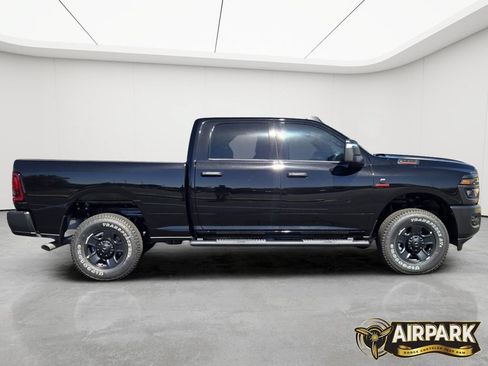 New 2025 RAM 2500 Tradesman AWD/4WD image 3