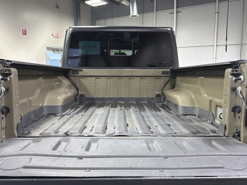 Used 2020 Jeep Gladiator Sport w/ Quick Order Package 24S image 18