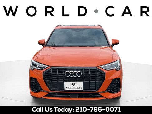 Used 2024 Audi Q3 2.0T Premium Plus w/ Premium Plus Package AWD/4WD image 2
