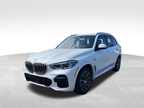 Used 2022 BMW X5 xDrive45e w/ M Sport Package image 8
