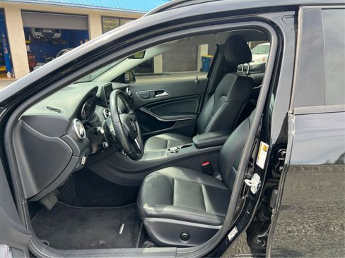 Used 2015 Mercedes-Benz GLA 250 4MATIC image 9
