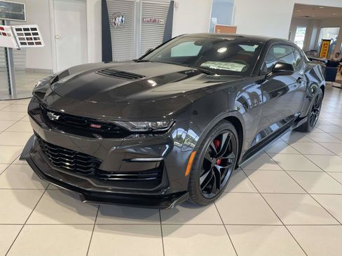 Used 2024 Chevrolet Camaro SS RWD image 2