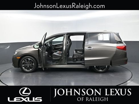 Used 2022 Honda Odyssey Elite image 26