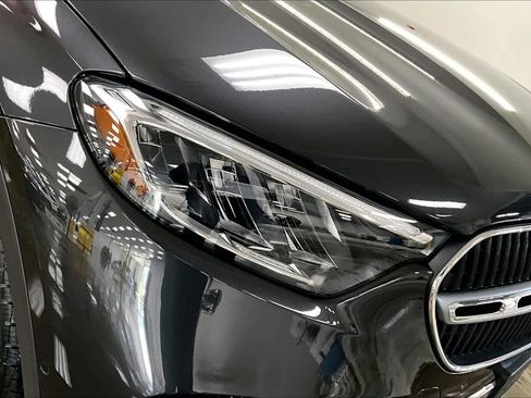 Used 2026 Mercedes-Benz GLC 300 4MATIC image 26