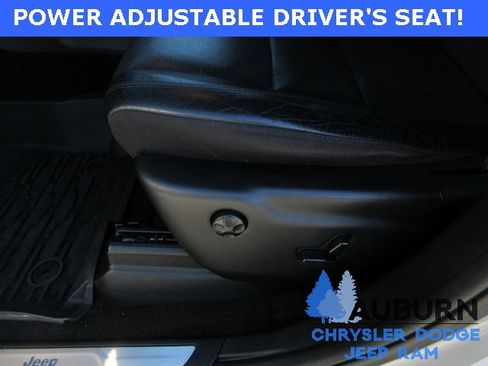 Used 2018 Jeep Grand Cherokee Limited w/ Luxury Group II image 14