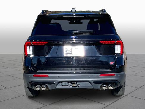 Certified 2025 Ford Explorer ST image 4