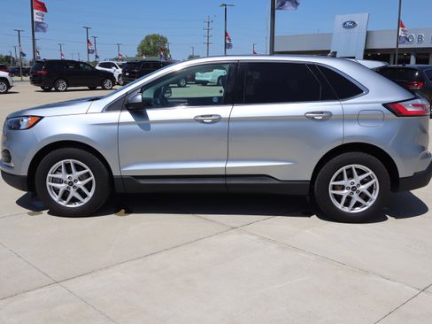 Used 2023 Ford Edge SEL w/ Convenience Package AWD/4WD image 9