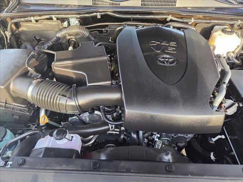 Used 2023 Toyota Tacoma TRD Off-Road image 21