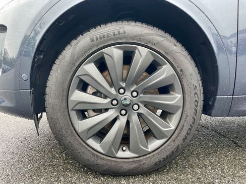 Certified 2025 Land Rover Discovery Sport S AWD/4WD image 9