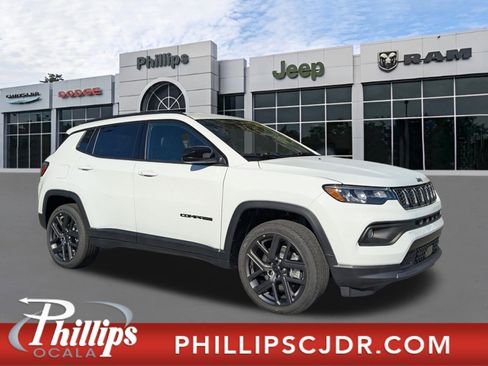 New 2026 Jeep Compass Latitude image 1