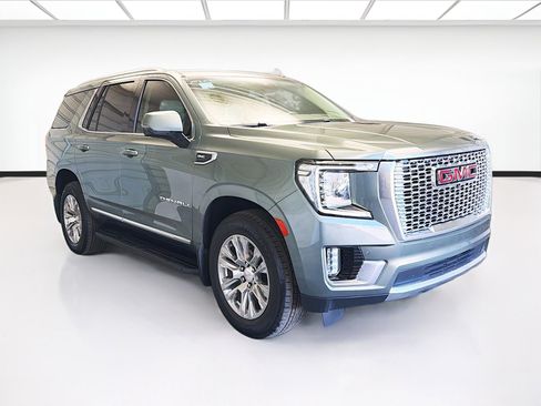 Used 2023 GMC Yukon Denali image 3