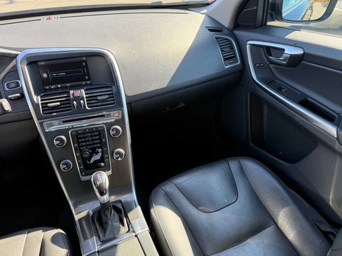 Used 2015 Volvo XC60 3.2 Premier Plus image 19