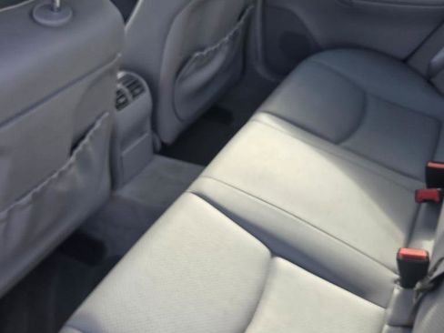 Used 2003 Mercedes-Benz C 240 Sedan image 10
