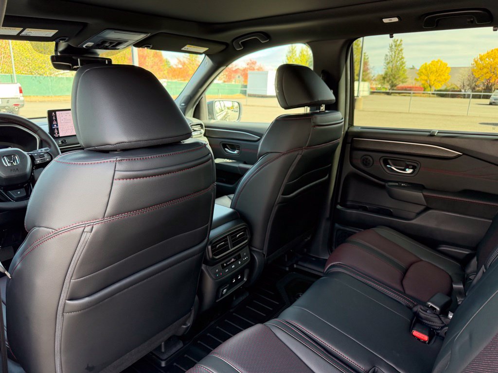 New 2026 Honda Pilot Black Edition image 31