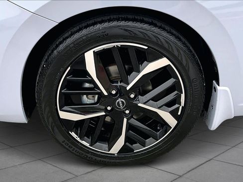 Certified 2023 Nissan Versa SR w/ Trunk Package image 10