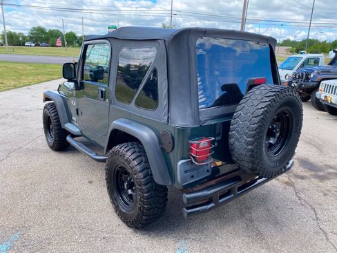 Used 2004 Jeep Wrangler X w/ Wheel Plus Group AWD/4WD image 5