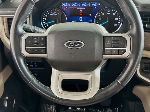 Used 2024 Ford Expedition Limited RWD image 15