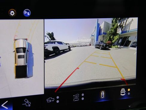 Certified 2024 Chevrolet Colorado ZR2 w/ Technology Package image 18