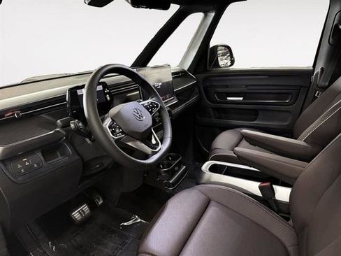 New 2025 Volkswagen ID. Buzz Pro S Plus image 10
