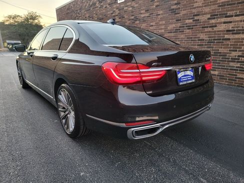 Used 2017 BMW 750Li xDrive AWD/4WD image 4