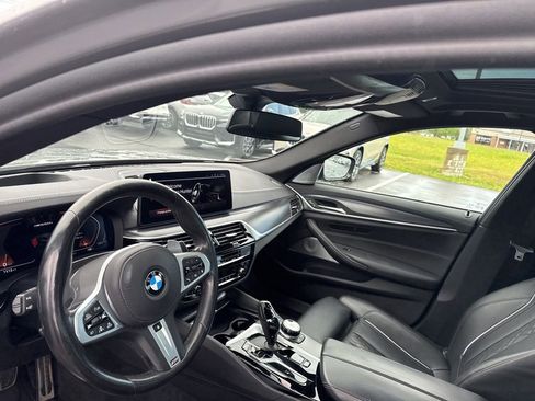 Used 2021 BMW M550i xDrive AWD/4WD image 12