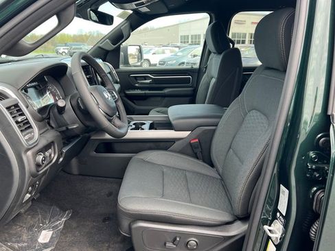 New 2026 RAM 1500 4x4 Crew Cab image 4