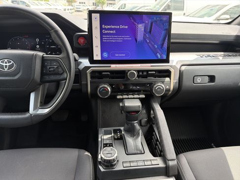 Used 2024 Toyota Tacoma TRD Off-Road AWD/4WD image 30