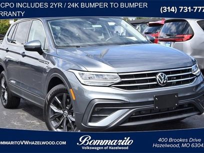 Used 2024 Volkswagen Tiguan SE w/ Panoramic Sunroof Package