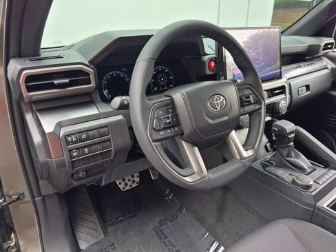 Used 2026 Toyota Tacoma TRD Sport RWD image 13