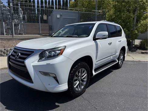 Used 2015 Lexus GX 460 Luxury AWD/4WD image 3