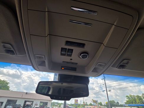 Used 2020 Chevrolet Tahoe LT RWD image 14