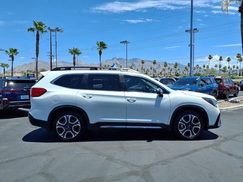 Certified 2023 Subaru Ascent Limited w/ Technology Package AWD/4WD image 10