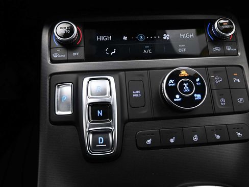 Used 2025 Hyundai Palisade Calligraphy image 20