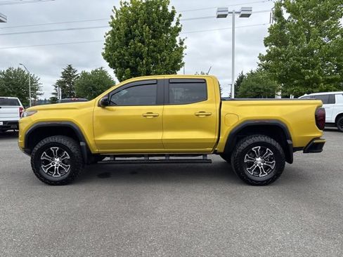 Used 2024 GMC Canyon AT4 w/ Canyon Safety Plus Package AWD/4WD image 2