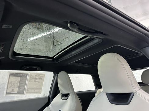 Certified 2025 MINI Cooper 2-Door Hardtop image 13