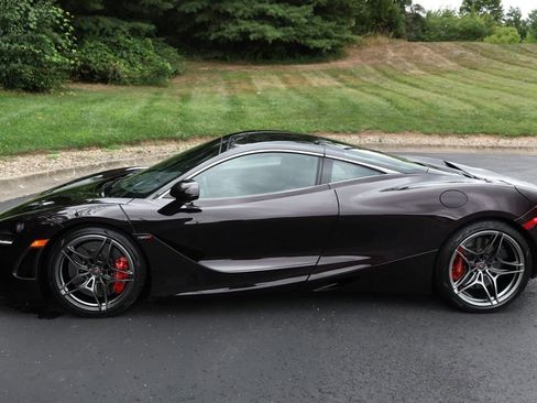 Used 2018 McLaren 720S Performance image 17