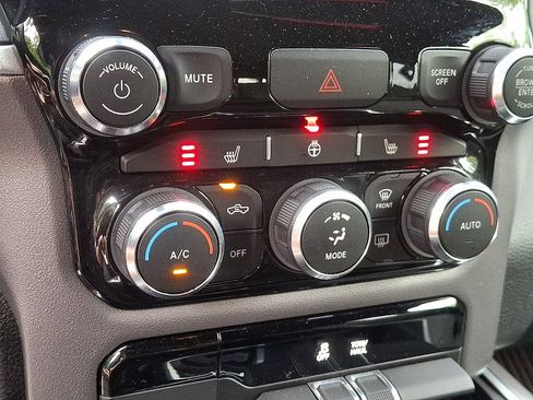 Certified 2023 RAM 1500 Big Horn AWD/4WD image 16
