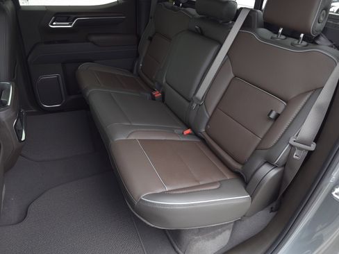 New 2026 GMC Sierra 1500 Denali w/ Denali Reserve Package image 32