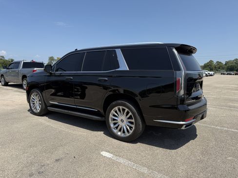 Used 2021 Cadillac Escalade Premium Luxury AWD/4WD image 3