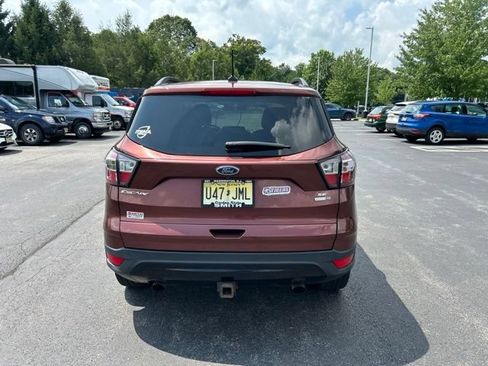 Used 2018 Ford Escape SE w/ SE Sport Appearance Package AWD/4WD image 10