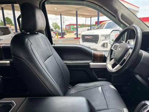 Used 2015 Ford F150 Lariat w/ Equipment Group 502A Luxury AWD/4WD image 12