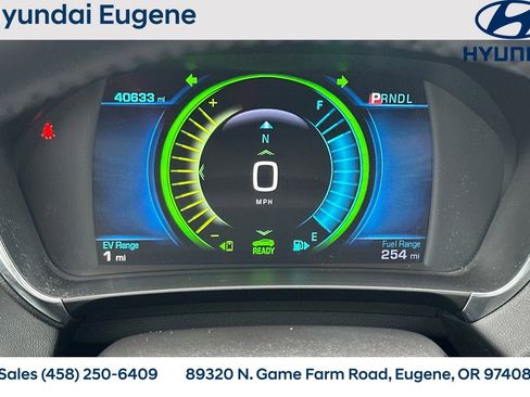 Used 2017 Chevrolet Volt Premier w/ Driver Confidence II Package image 36