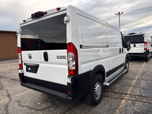 Used 2025 RAM ProMaster 2500 w/ U-Haul Equipment Group FWD image 3