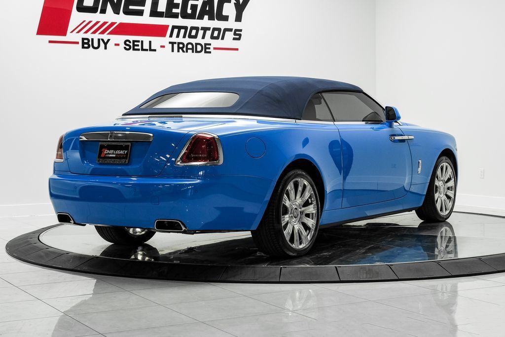 Used 2021 Rolls-Royce Dawn RWD image 8