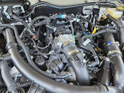 New 2026 Ford Bronco Outer Banks AWD/4WD image 17