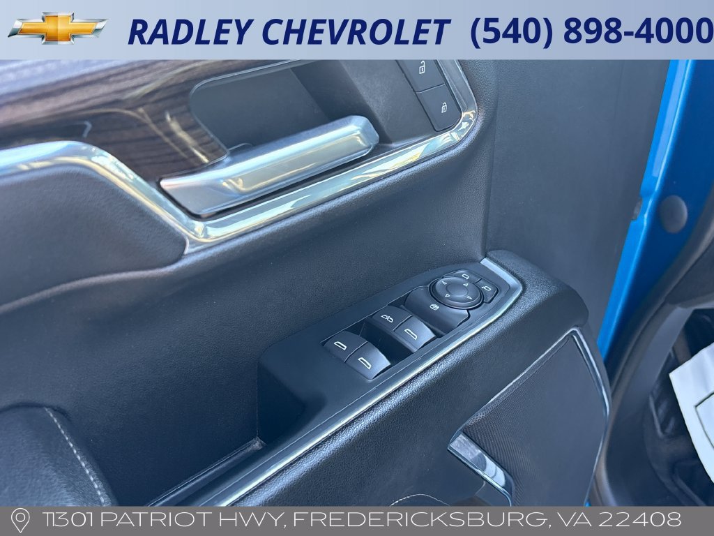 Used 2023 Chevrolet Silverado 1500 RST w/ Z71 Off-Road Package AWD/4WD image 5