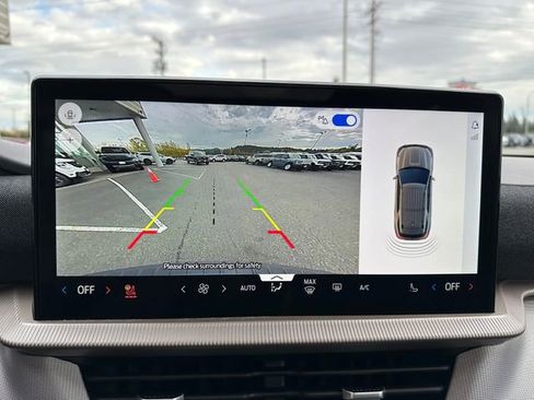 New 2025 Ford Explorer Active w/ Active Comfort Package image 17