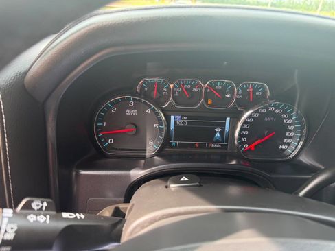 Used 2018 Chevrolet Silverado 1500 LTZ w/ Sport Package AWD/4WD image 12