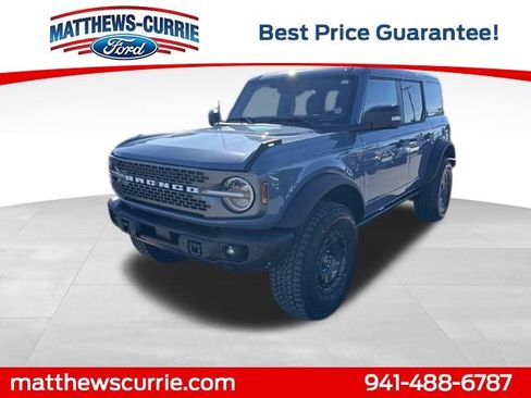New 2025 Ford Bronco Badlands image 7